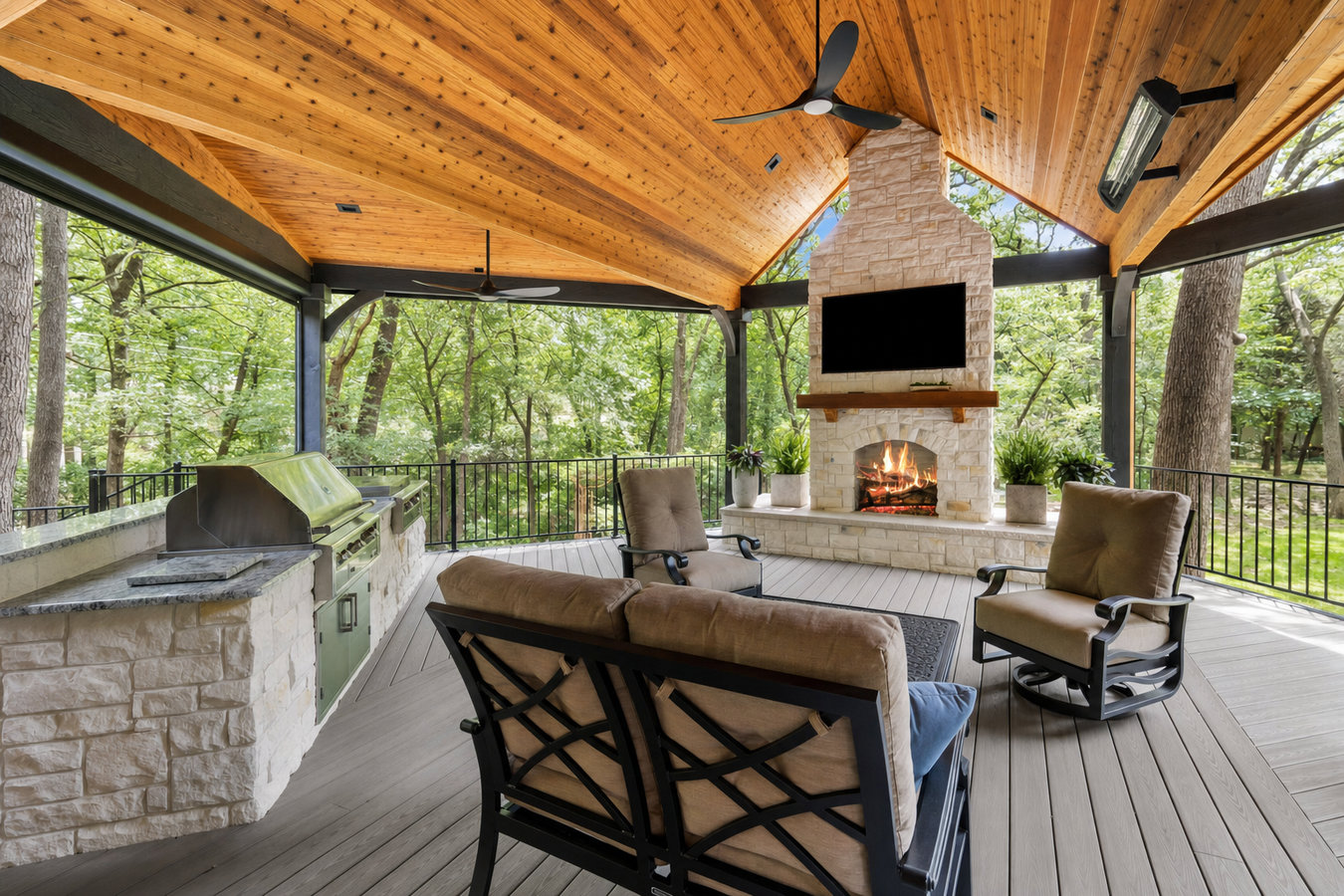 Deck Builder services in Lakeland FL